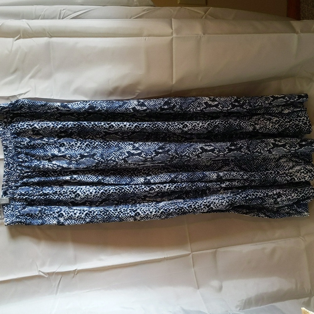 Blue printed skirt